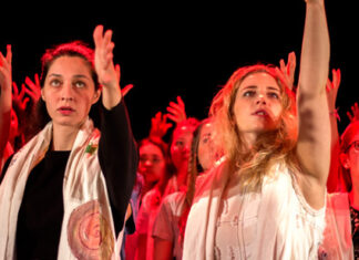 Aisykhylos’dan Yakaranlar Aisykhylos'dan Yakaranlar