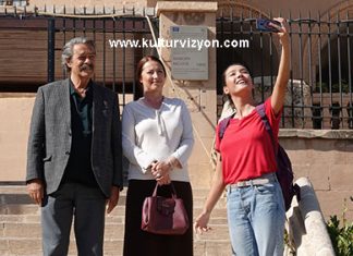 Kadir İnanır’ın Yeni Filmi “Kapı” Kadir İnanır'ın Yeni Filmi "Kapı"