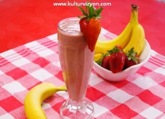 Çilekli Muzlu Smoothie Çilekli Muzlu Smoothie