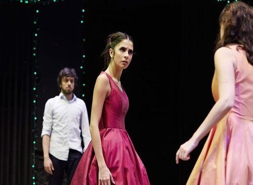 en-kisa-gecenin-ruyas-izmirde En Kısa Gecenin Rüyası İzmir'de