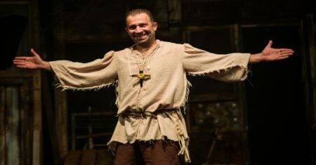 bir-baba-hamlet-izmirde-sahneleniyor Bir Baba Hamlet İzmir'de Sahneleniyor