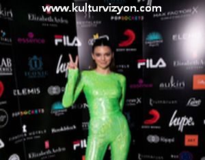 Kendall Jenner Saks Potts Tulumuyla Dikkat Çekti