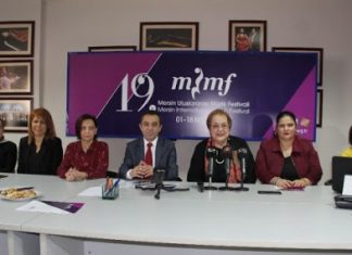 Müzik Festivali Koronavirüs Nedeniyle Ertelendi Müzik Festivali Koronavirüs Nedeniyle Ertelendi