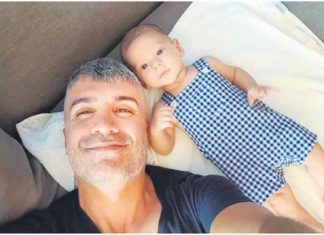 Özcan Deniz’in Sinema Aşkı Özcan Deniz'in Sinema Aşkı