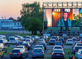 Arabalı Sinemalar Yeniden Gündemde Arabalı Sinemalar Yeniden Gündemde