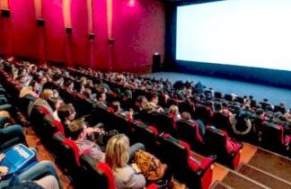 Sinema Salonları Açıldı Mı? Sinema Salonları Açıldı Mı?
