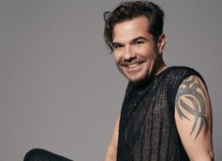 Kenan Doğulu Türkiye Turnesinde