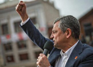 Özgür Özel Milas’ta Meydan Okudu: ‘Gidiyorsunuz’