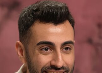 Köfteden çıkan cam parçaları dişini kırdı, dilini kesti